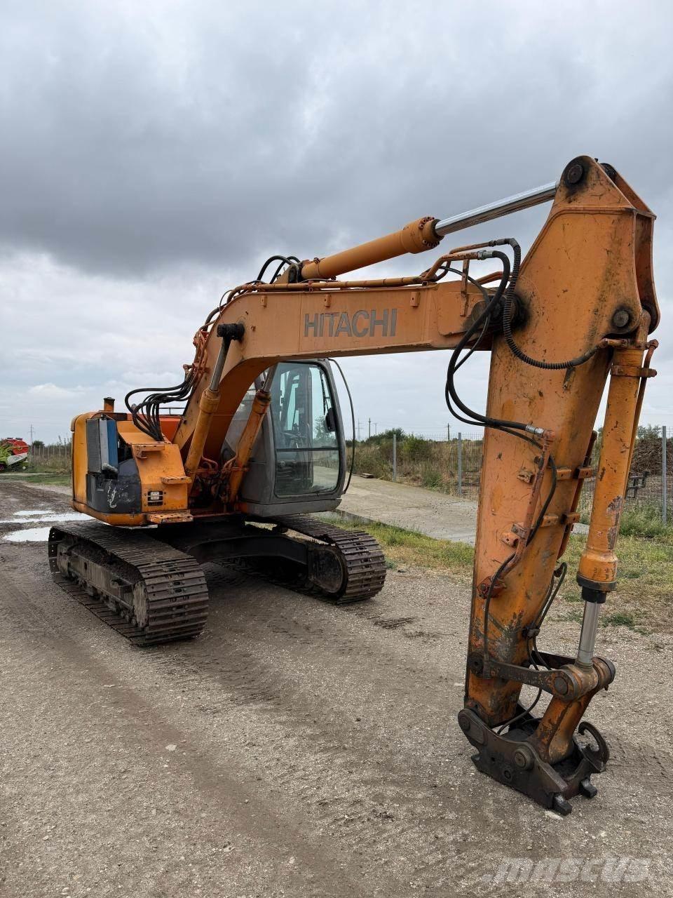 Hitachi ZX135US Pásové rýpadlá