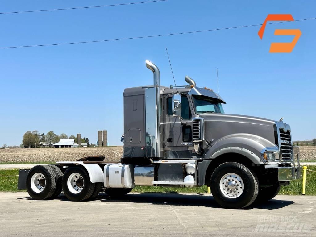 Mack Titan TD 713 Nákladné vozidlá bez nadstavby