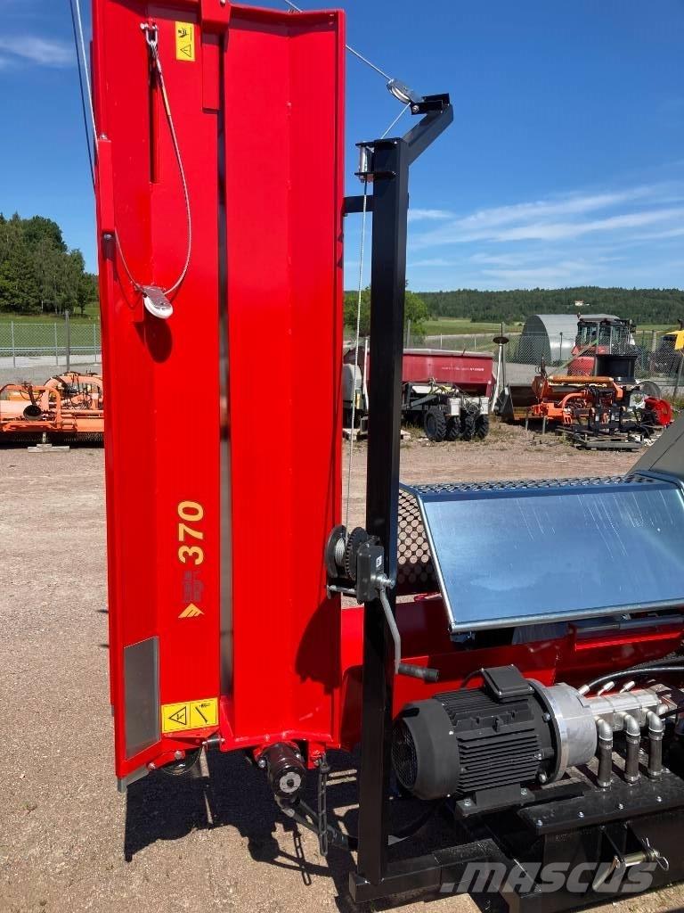Bala 370 TR/EL 8,1T Sekačky a rezačky dreva