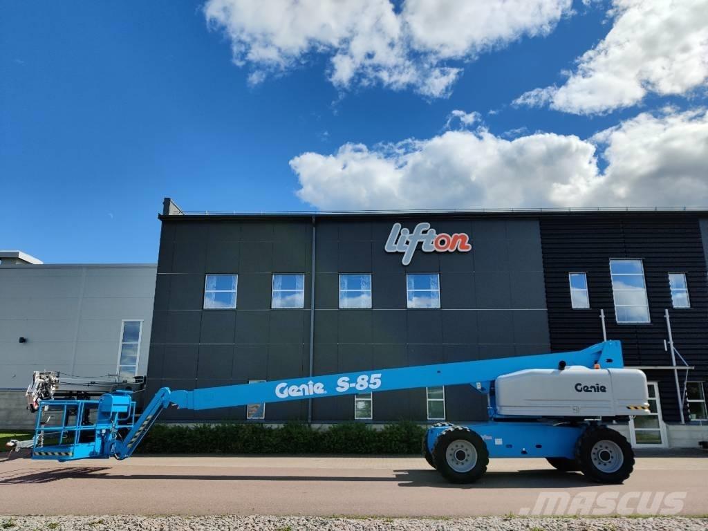 Genie S 85 Bomlift Kĺbové plošiny