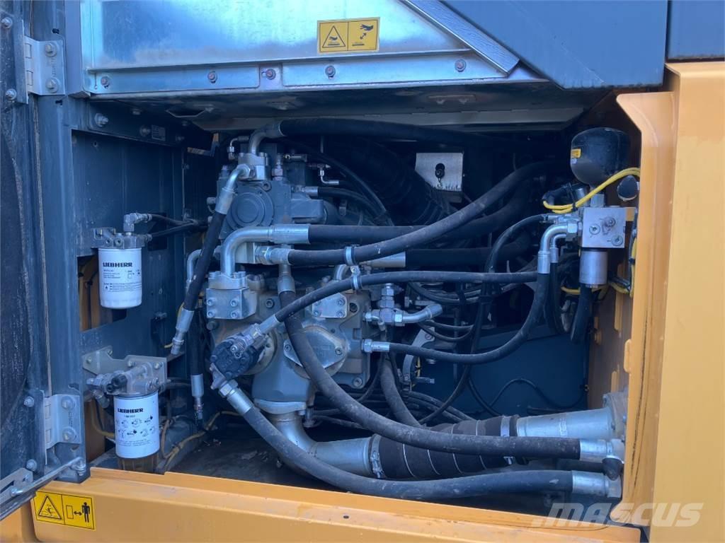 Liebherr R934 Pásové rýpadlá