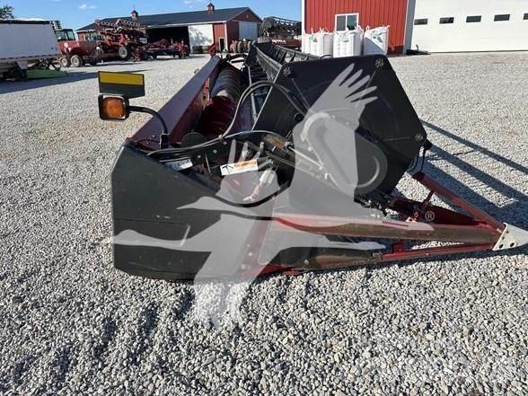 Case IH 1020 Kombajnove hlavice