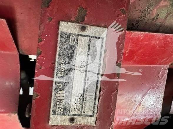 Case IH 2055 Kombinované zberacie stroje