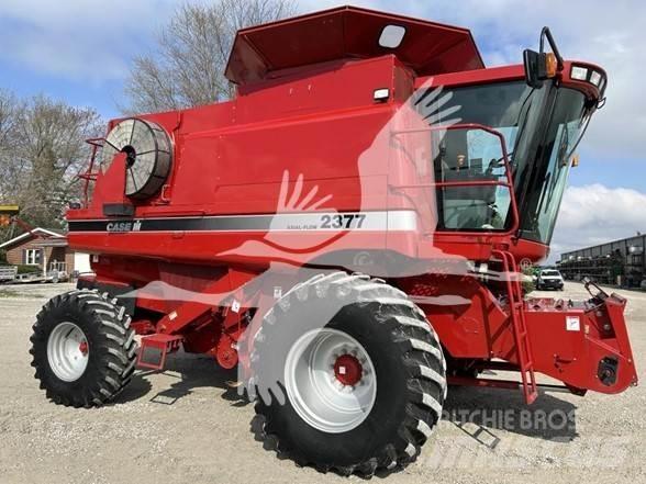Case IH 2377 Kombinované zberacie stroje