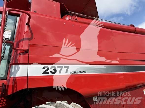 Case IH 2377 Kombinované zberacie stroje