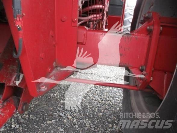Case IH 2388 Kombinované zberacie stroje