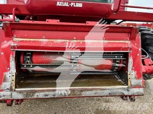 Case IH 2388 Kombinované zberacie stroje