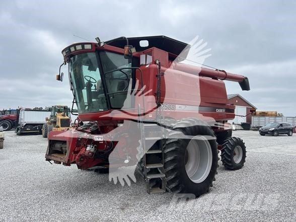 Case IH 2588 Kombinované zberacie stroje