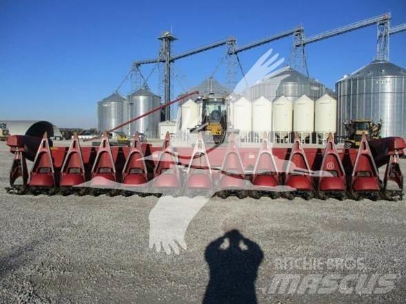 Case IH 3412 Kombajnove hlavice