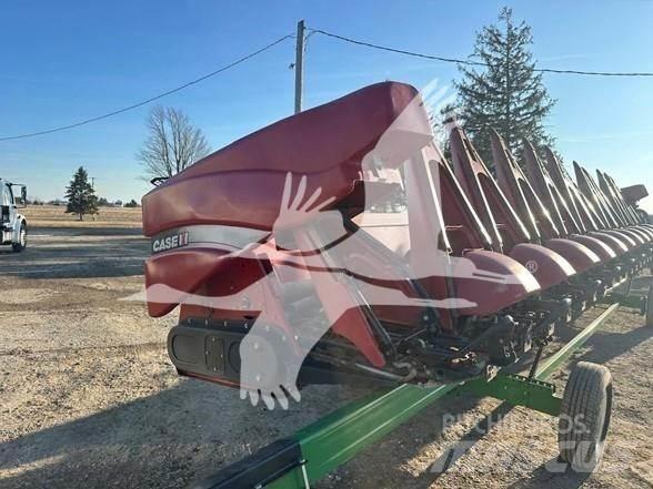 Case IH 3412 Kombajnove hlavice