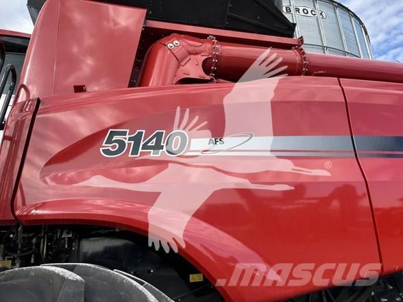 Case IH 5140 Kombinované zberacie stroje