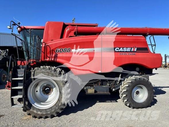 Case IH 6088 Kombinované zberacie stroje