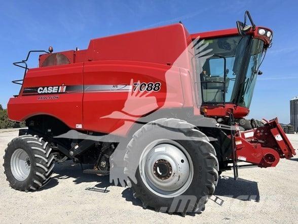 Case IH 7088 Kombinované zberacie stroje