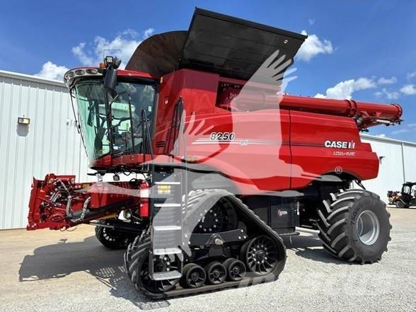 Case IH 8250 Kombinované zberacie stroje