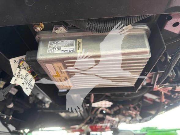 Case IH 8250 Kombinované zberacie stroje