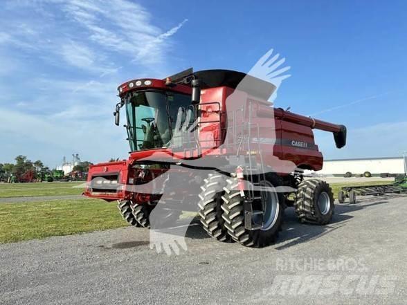 Case IH 9120 Kombinované zberacie stroje
