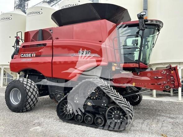Case IH 9250 Kombinované zberacie stroje