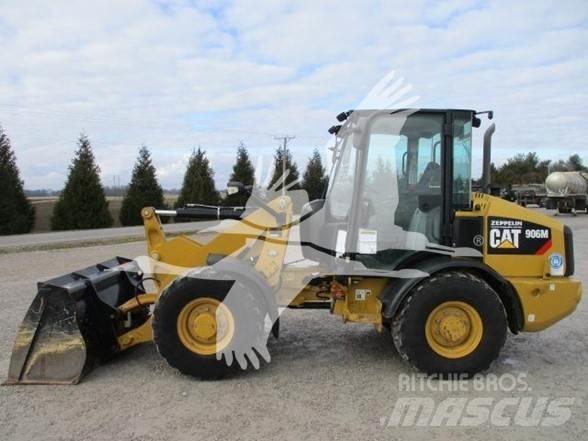 CAT 906M Kolesové nakladače