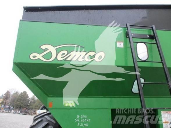 Demco 750 Obilné návesy