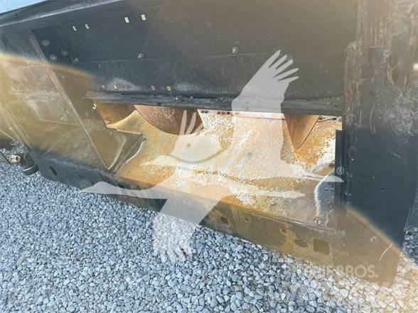 Gleaner R636 Kombajnove hlavice