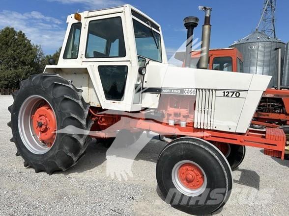 J I Case 1270 Traktory