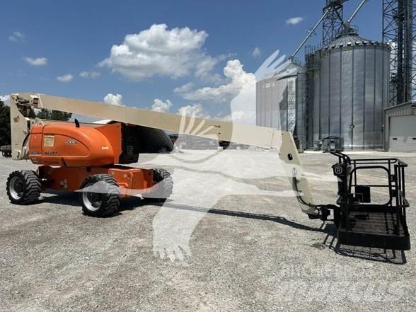 JLG 800A Kĺbové plošiny