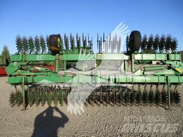John Deere 400 Ďalšie stroje na spracovanie pôdy a príslušenstvo