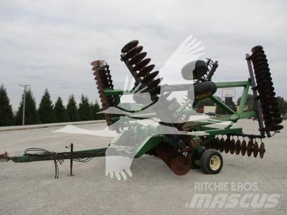 John Deere 630 Tanierové brány
