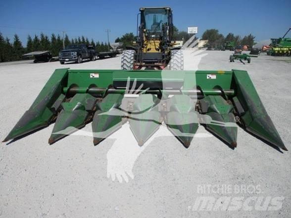 John Deere 643 Kombajnove hlavice