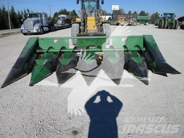 John Deere 643 Kombajnove hlavice