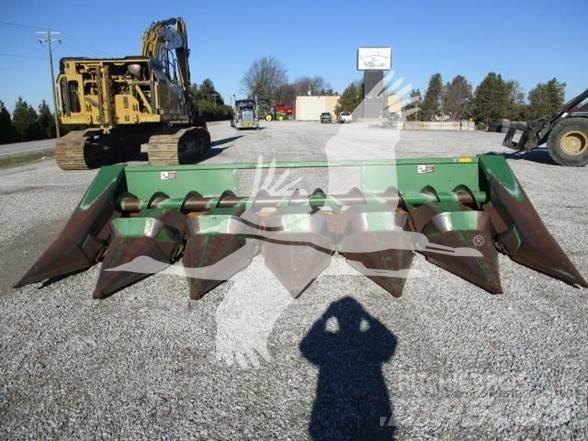 John Deere 644 Kombajnove hlavice