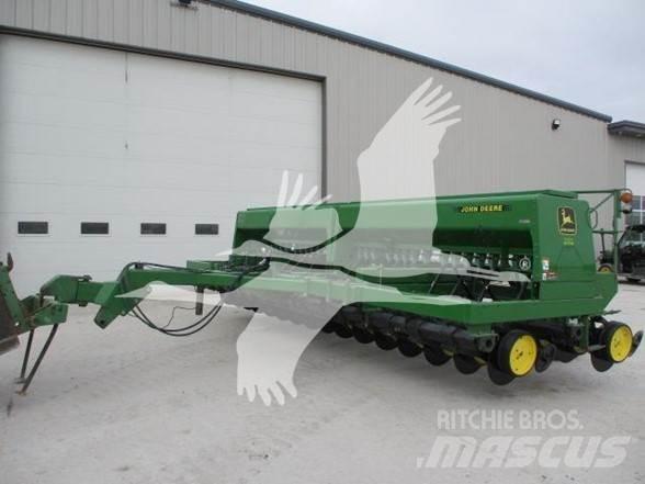 John Deere 750 Mechanické sejačky