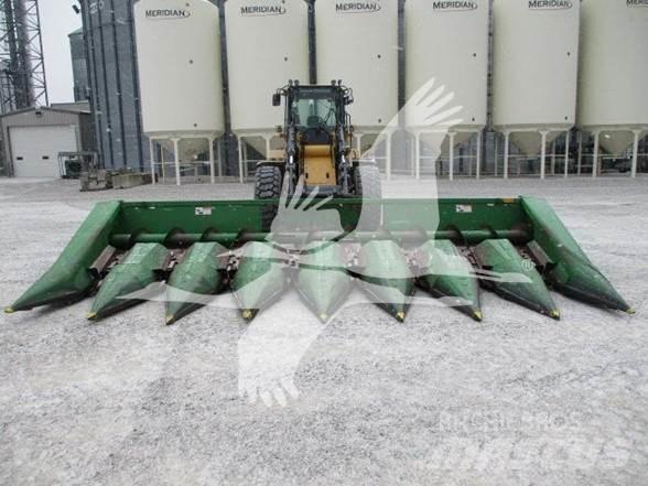 John Deere 843 Kombajnove hlavice