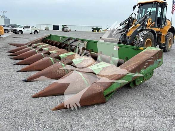 John Deere 844 Kombajnove hlavice