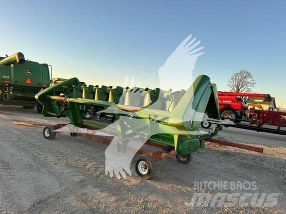 John Deere 893 Kombajnove hlavice