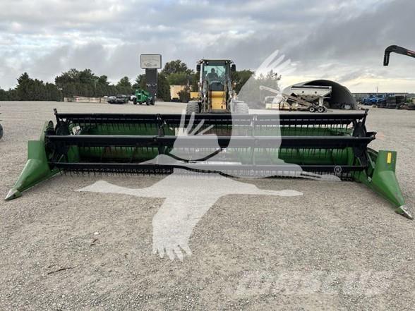 John Deere 920 Kombajnove hlavice