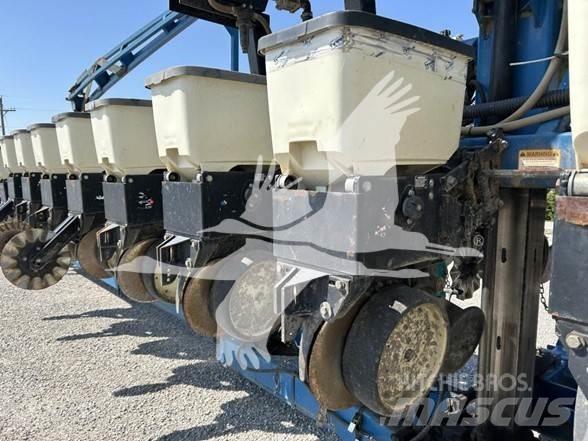 Kinze 3600 Sadiace stroje