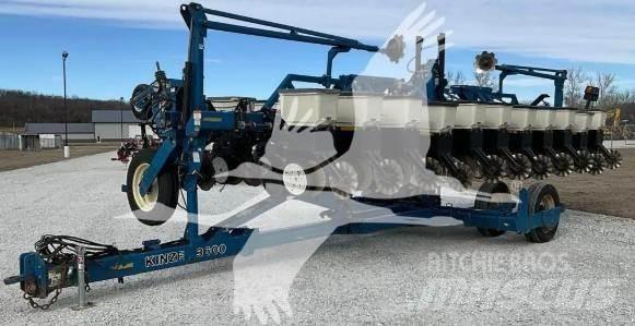 Kinze 3600 Sadiace stroje
