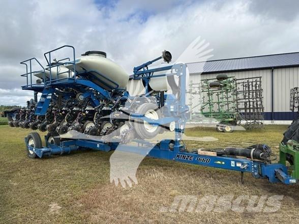 Kinze 3660 Sadiace stroje