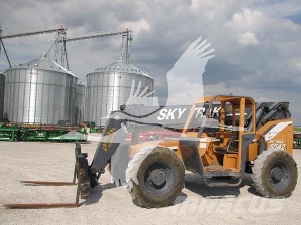 SkyTrak 8042 Teleskopické manipulátory