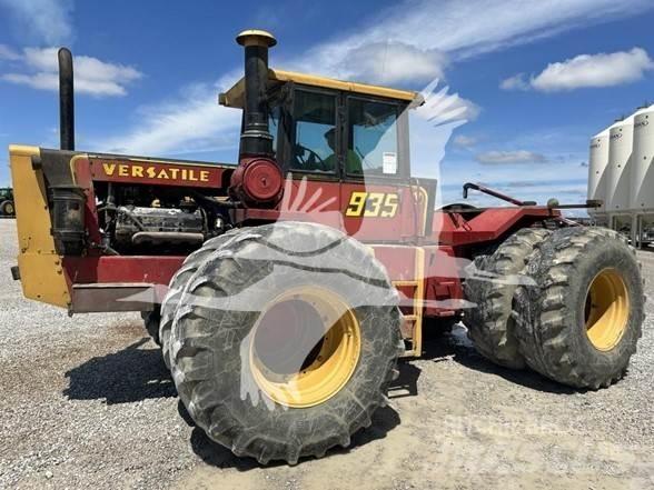 Versatile 935 Traktory