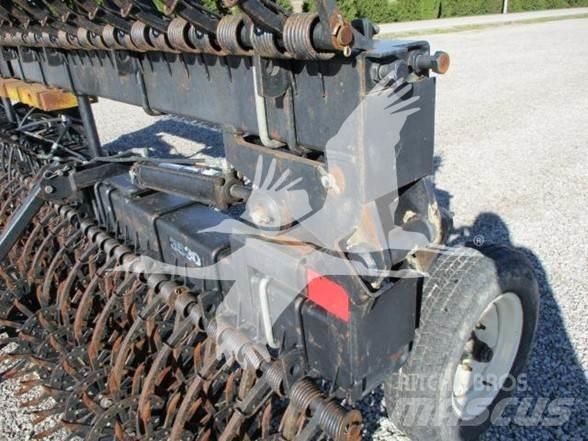 YETTER 3530 Ďalšie stroje na spracovanie pôdy a príslušenstvo