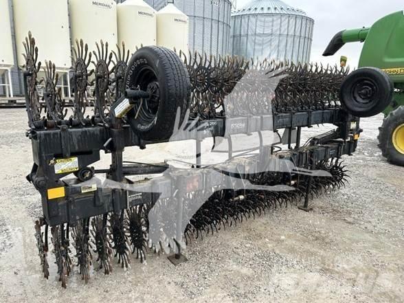 YETTER 3530 Ďalšie stroje na spracovanie pôdy a príslušenstvo