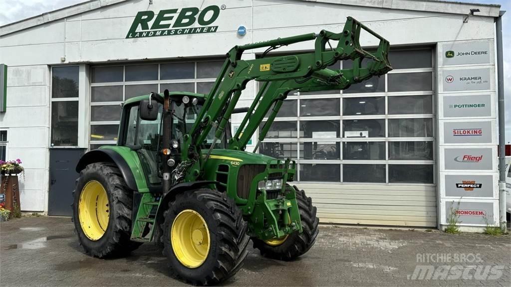 John Deere 6430 Traktory