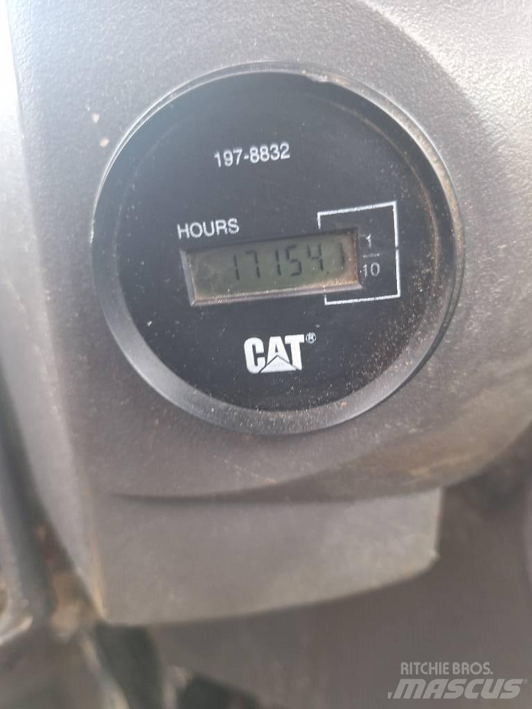 CAT IT 14 G Kolesové nakladače