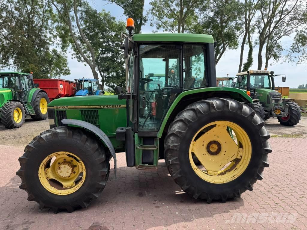 John Deere 6400 Traktory