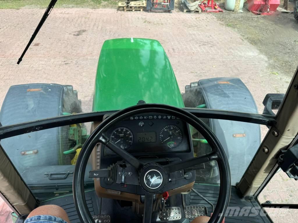 John Deere 6400 Traktory