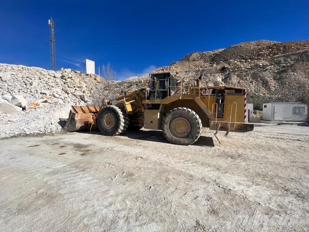 CAT 988 G Kolesové nakladače