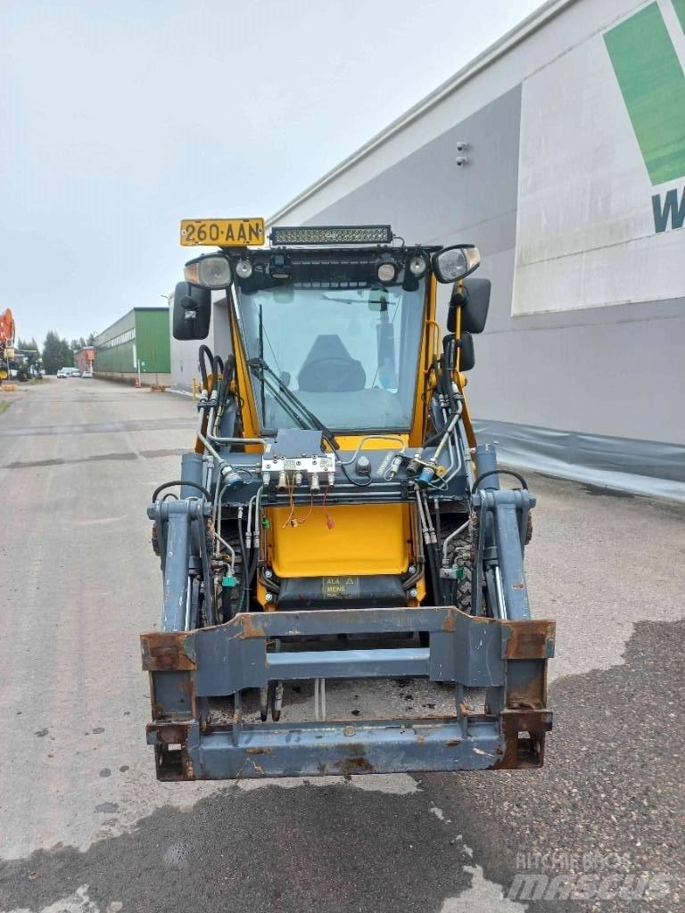 Wille 335B Kompaktné traktory