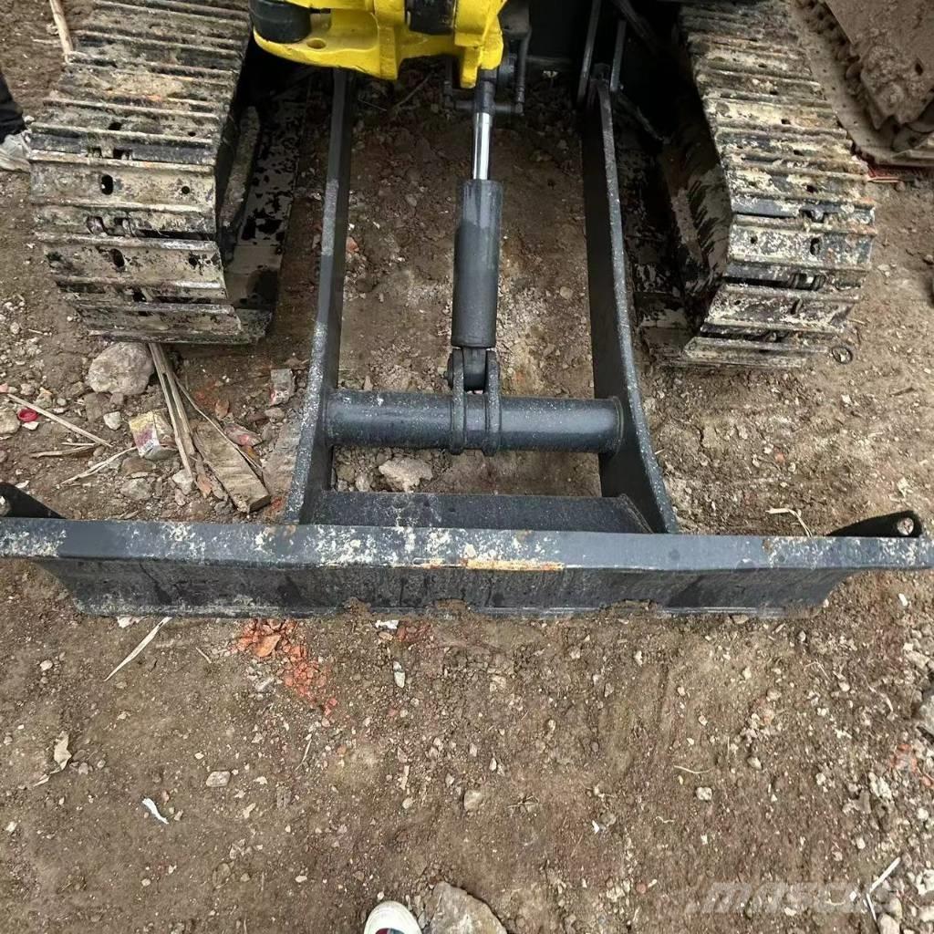 Yanmar 35 Mini rýpadlá < 7t